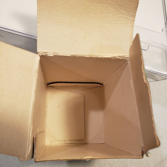 1978 AVON EMERALD BELL SWEET HONESTY COLOGNE 3.75 FL. OZ. - EMPTY - TRUE VINTAGE - Picture 8 of 16